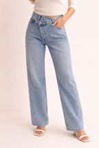Damesjeans met asymmetrische taille
