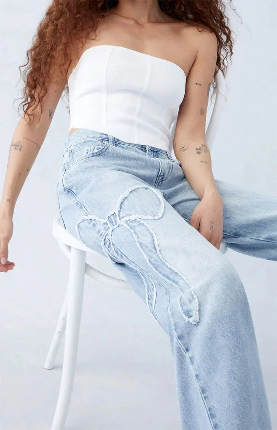 Denim Jeans met Wijde Pijpen en Patches