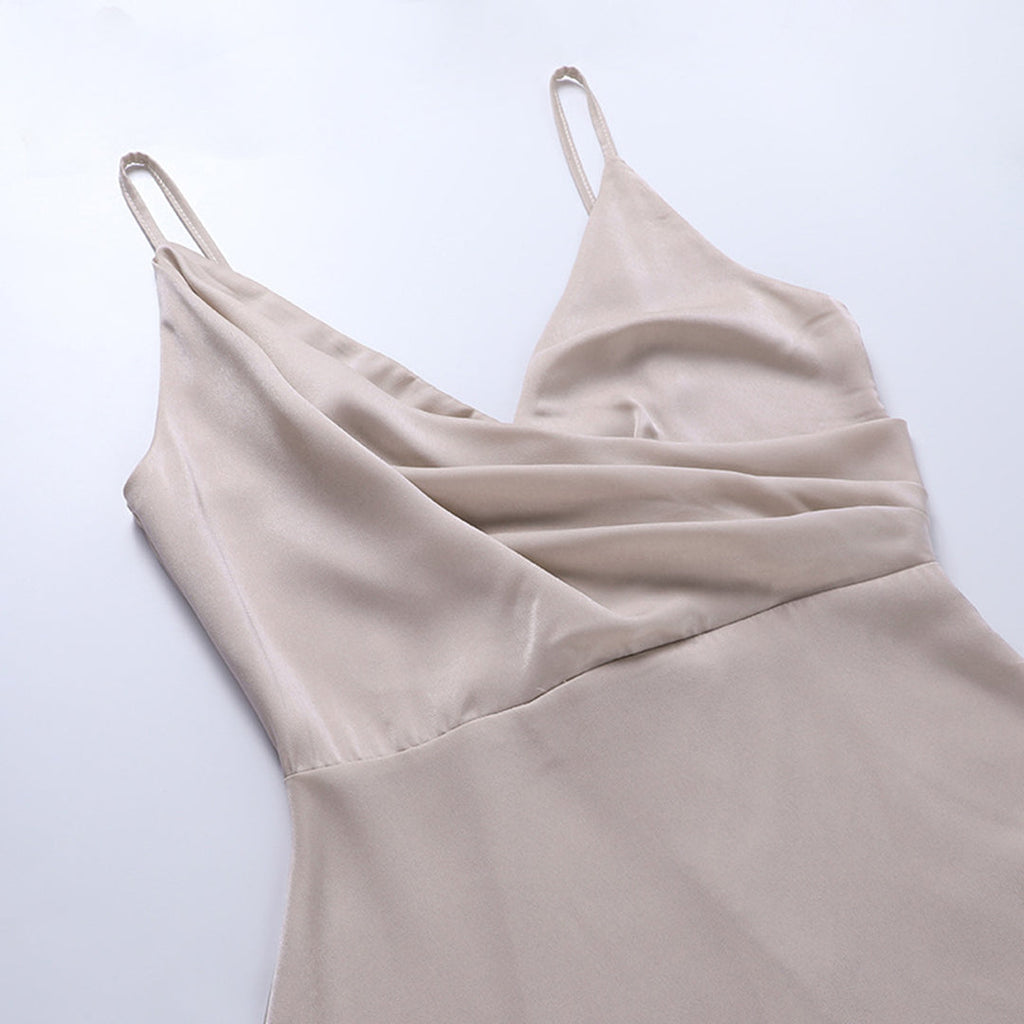 Midi-jurk met Spaghetti Straps & Verleidelijke Split